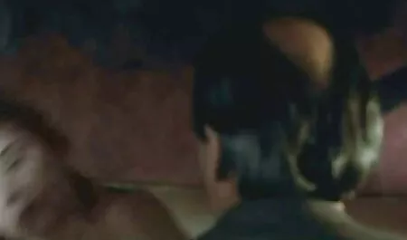 في مجموعة من فيلم الجنس الفرنسي التشيكية انتشار الجنس الملابس في السيارة