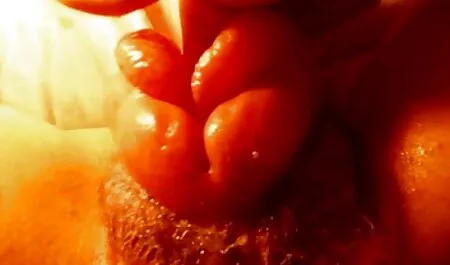 قبل مهمة خطيرة ، تبدو الشرطة افلام سكس ايطالي مترجم مثيرة.,