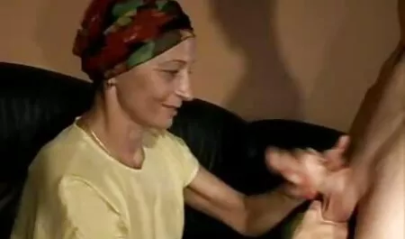 مشيت في فلم سكس جنس سروال الرجل.