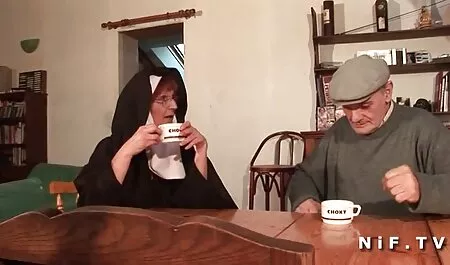 تم إطلاق سراح هذا الرجل في العمل المبكر. الثلاثاء فيلم جنسي اجنبي تنفجر.