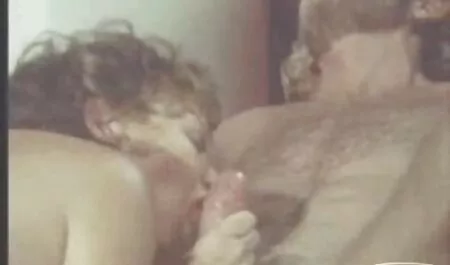 يبدو أن الجيران مدروس للغاية ومثير للاهتمام بالنسبة فلم اجنبي جنس للفتيات.