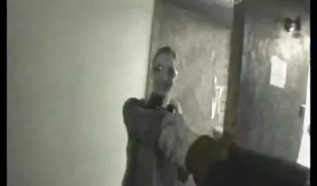 أعطى فيلم فرنسي عن الجنس طالب جامعي زوج أمي العسل وفوجئت من قبل عضو صحي.