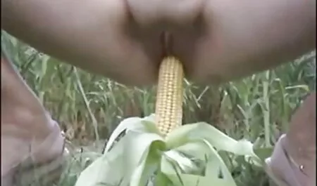 الفتيات سرقة المالك السابق للمنزل فلم جنس عائلي بدأت في العمل.
