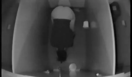 التايلاندية تنظيف فلام رومانسي سكس الموقد وملأت لي مع الحيوانات المنوية.