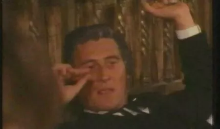 يتم حفر اليابانية مصغرة فلم جنس جميل مدرب شخصي والهواة andn في وجهه.