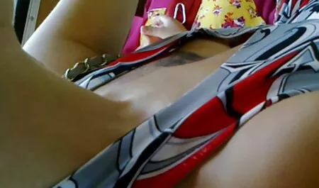 الأحمر Phytonyashka لا يمكن أن تقاوم عضوا فلم جنس تويتر كبيرا في الشقة المجاورة