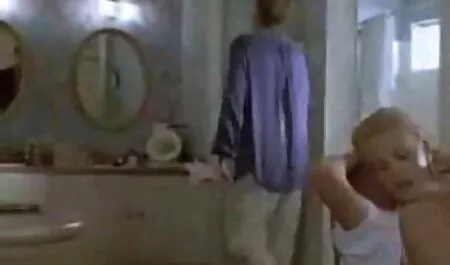 يوافق طالب كبير على فيلم اباحى الجنس الثلاثون مص الديك الكبير للطالب.