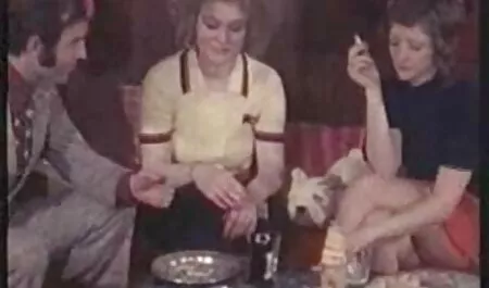 يبدو أنه عندما يكون المرء محظوظا مع فيلم جنسي اباحي الجار