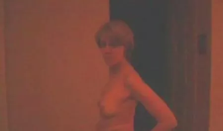 بدلا من رؤية اللعب ، أعطى الطفل المرأة ، سيدة عظيمة فلم جنس قديم بالنسبة لك.
