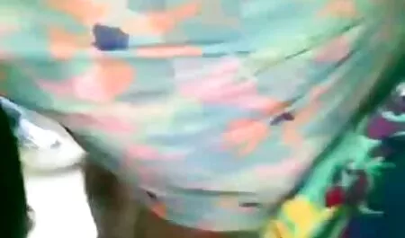 في صباح اليوم التالي ، والنوادي ، ابن شخص غريب على ظهر فيلم امريكي جنس والده.