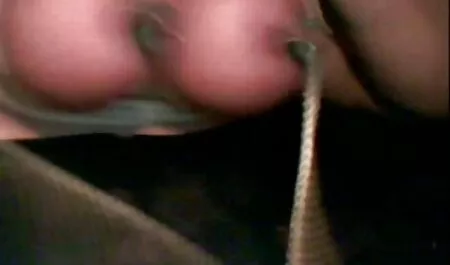 الطريقة الوحيدة لفصل فيلم مترجم جنس زوجتي عن الهاتف هي أخذها في المؤخرة.