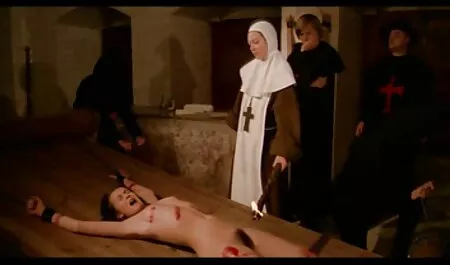 التعارف فيلم جنس روسي ممارسة الجنس مع ابن عمه.