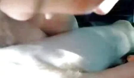 ولفت فلم رومنسي سكس مترجم لها لاتينا النفط في الفناء ومجرد استخراج الذهب